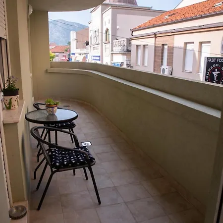 Apartment Alma *