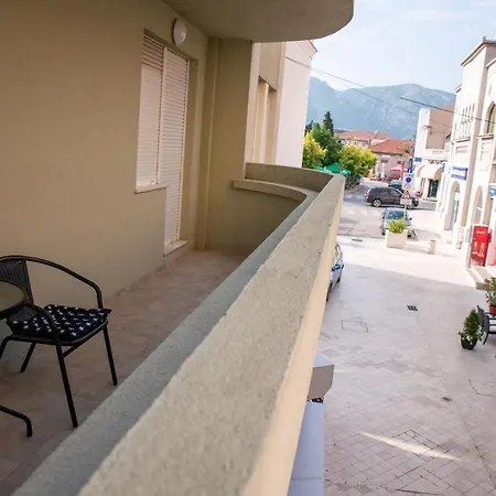 Alma Apartment *