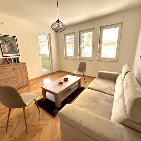 Alma 公寓 莫斯塔尔